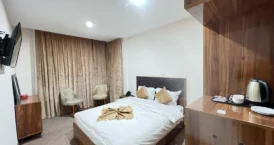 3-star room, capacity 4